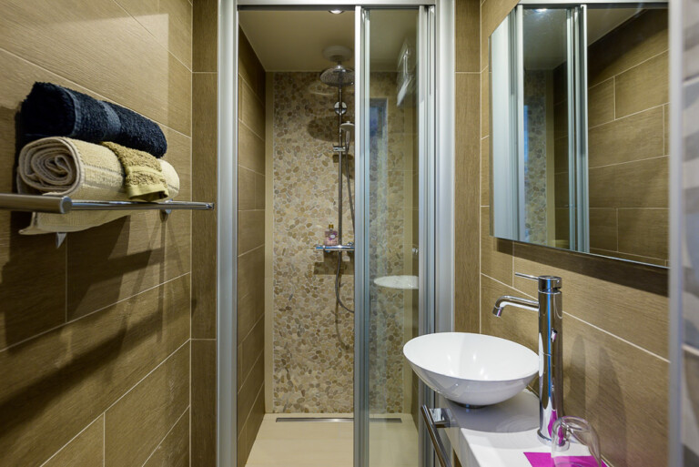 Chambre Compostelle la salle de bain