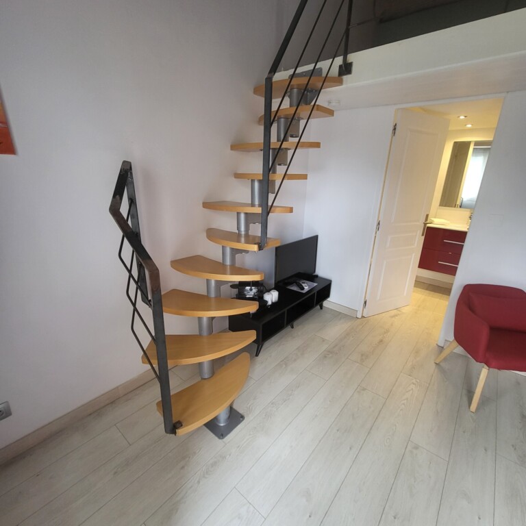 20250416 110243 768x768