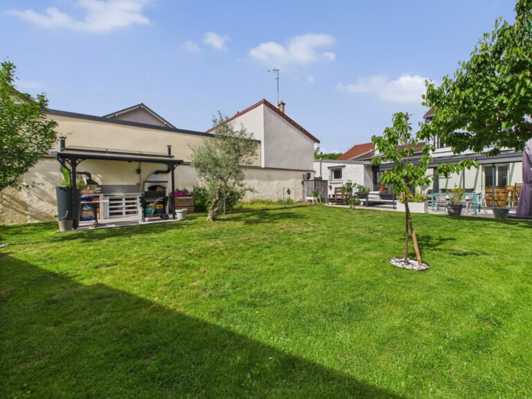 8681a41530ec0f7690ec15d23565fc21 768x576