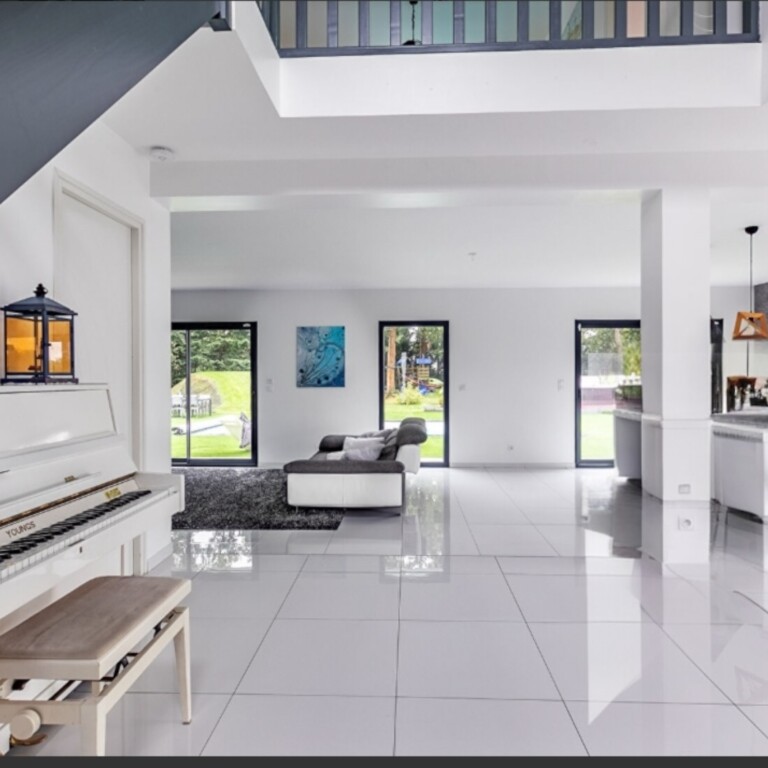 Photoroom 20250304 180752 768x768