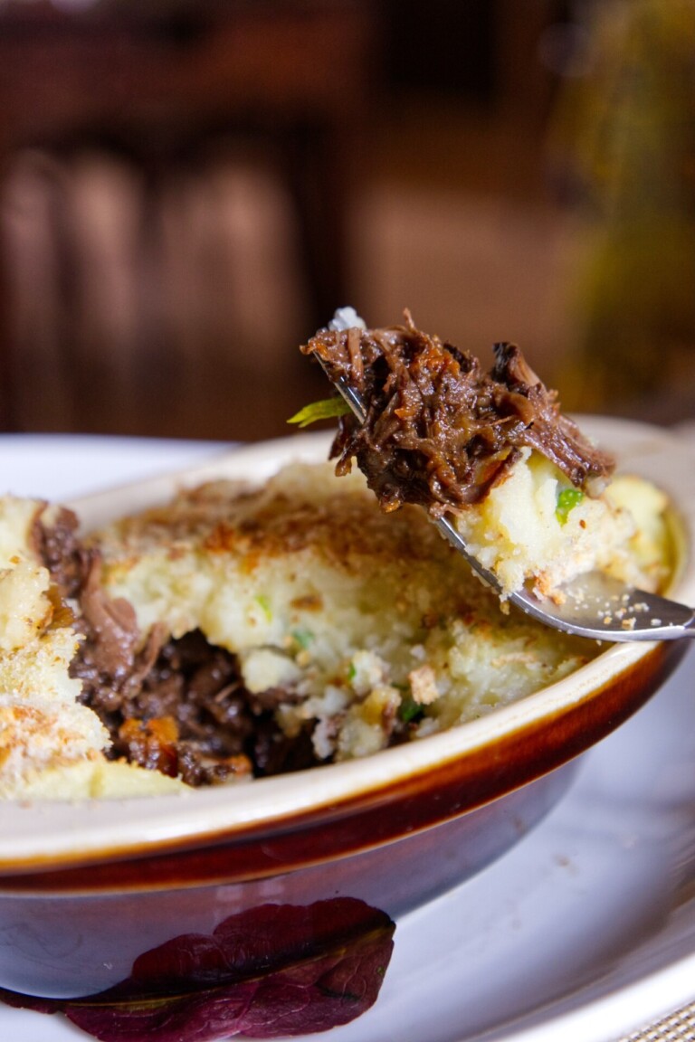 494677253 2797065230481095 4929294924033532704 n 768x1152