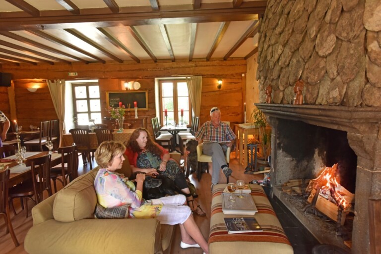 Saint Donat Bistrot de pays JDA 9855 Large 1 768x513