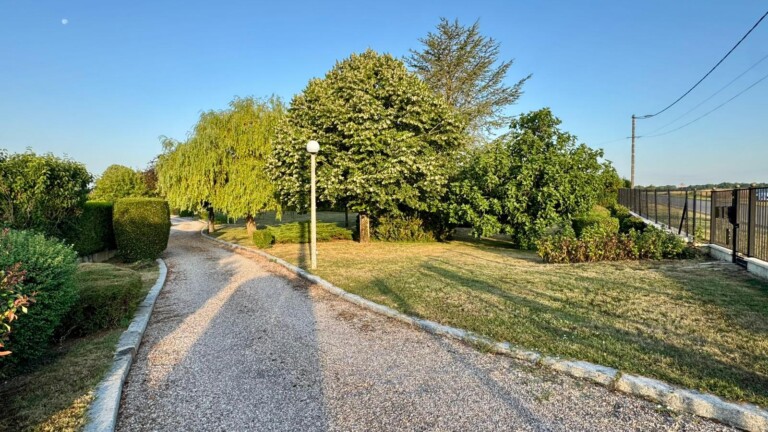 Entree propriete 768x432