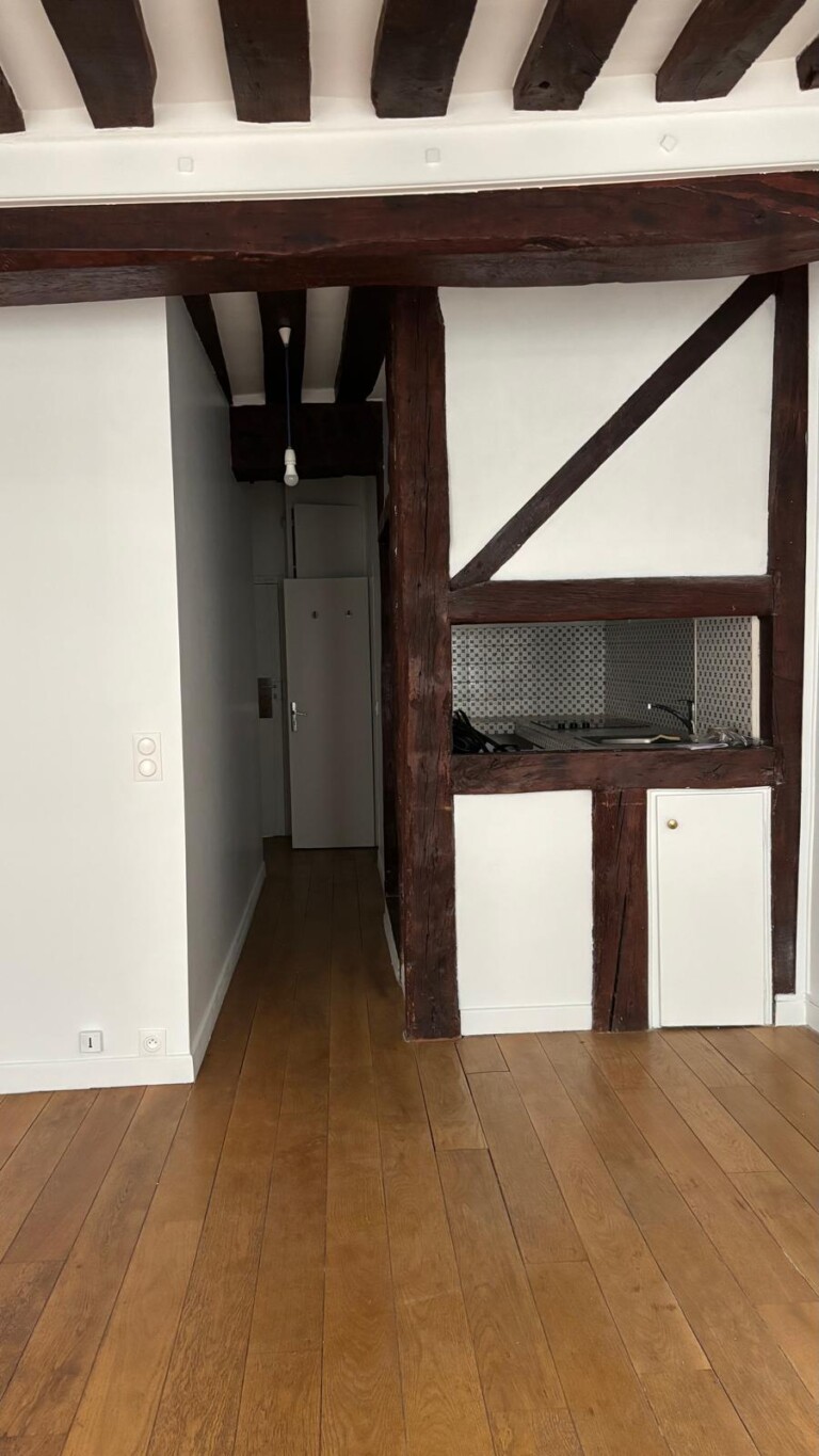 WhatsApp Image 2025 11 08 at 09.39.33 b932fce4 768x1365