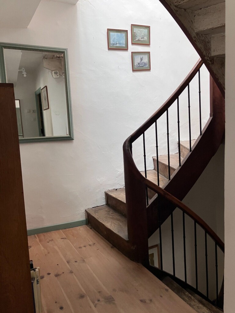 IMG 5906 compressed v2 768x1024