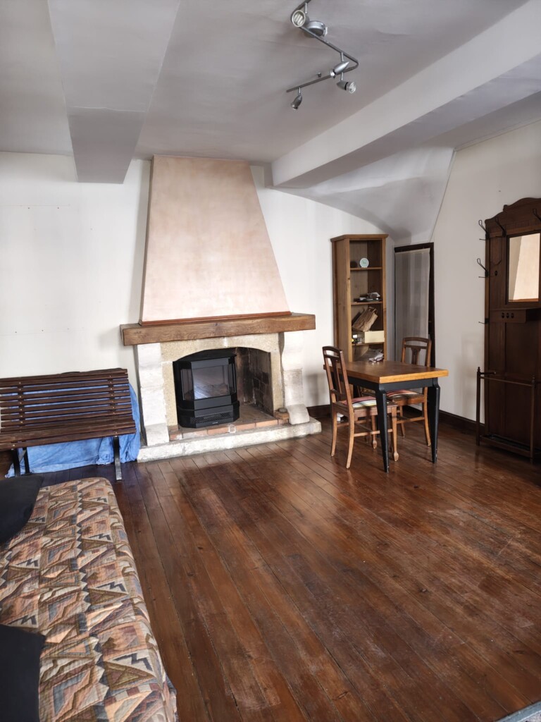 salon rdc4 768x1024